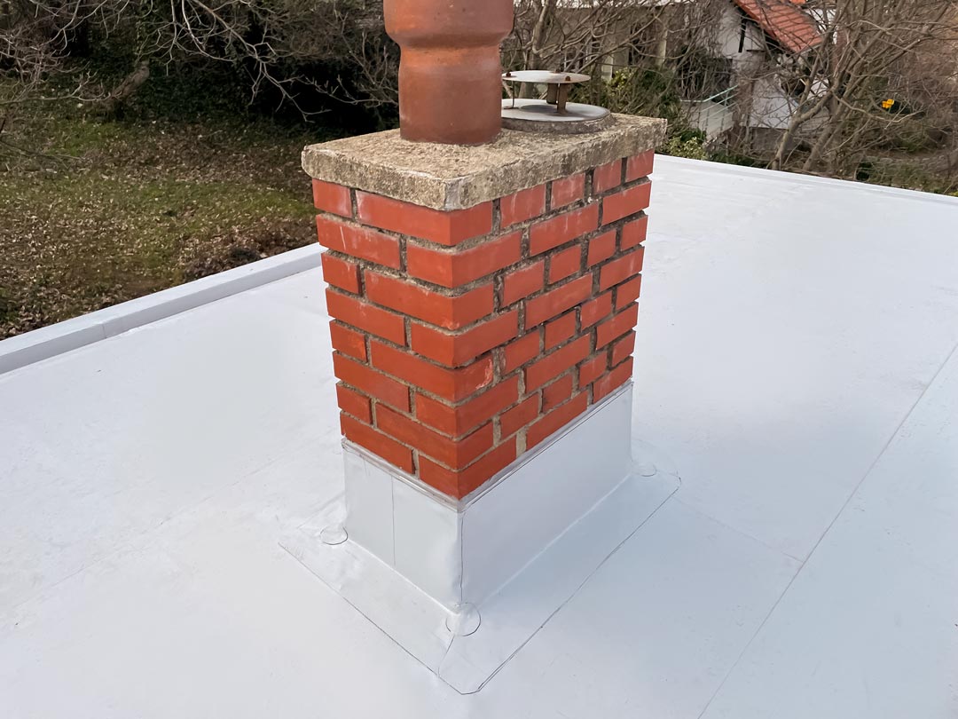 Pécs, lakóház zárófödém hő,- és csapadékvízszigetelése